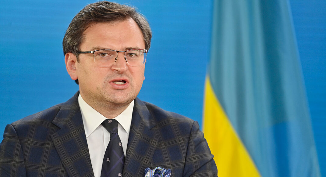 Киев потребовал от Кремля прекратить распространение дезинформации о нападении ВСУ на Донецк и Луганск