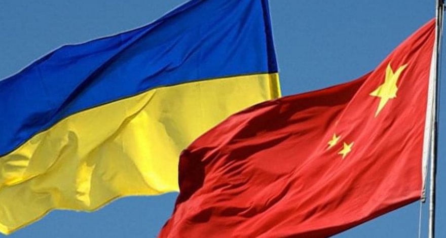 Китай заявив про готовність стати посередником між РФ і Україною
