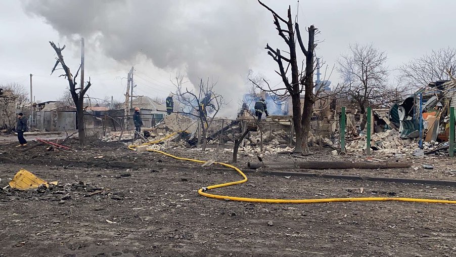 Станиця Луганська окупована, Сєвєродонецьк готується до оборони: Гайдай розповів про російське вторгнення на Луганщину