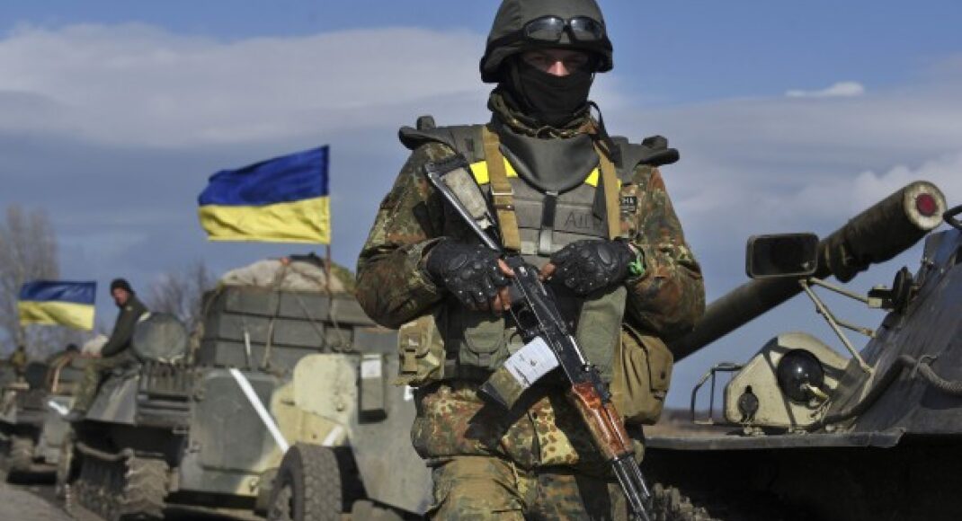Резніков заявив, що українська армія утримала лінію оборони на Сході України та назвав втрати окупантів