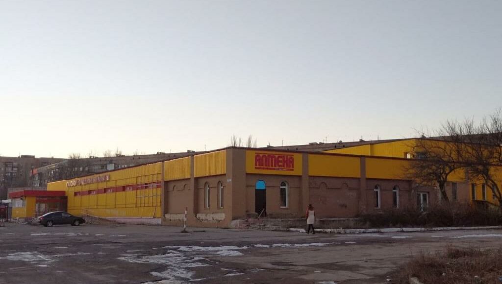 В окупованій Горлівці відкривають нову філію торговельної мережі у Фуршеті (фото)