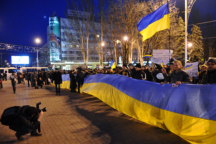 Майдановцы из Донецка проведут в Киеве фотовыставку "Евромайдан в Донецке. История борьбы за достоинство"