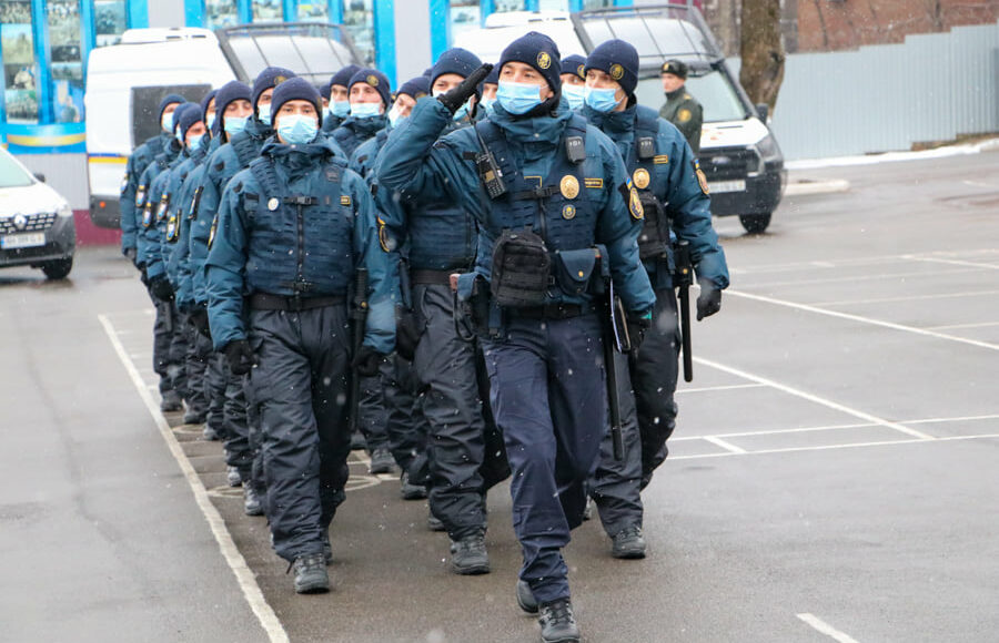 У Маріуполі вперше на службу заступили юні нацгвардійці