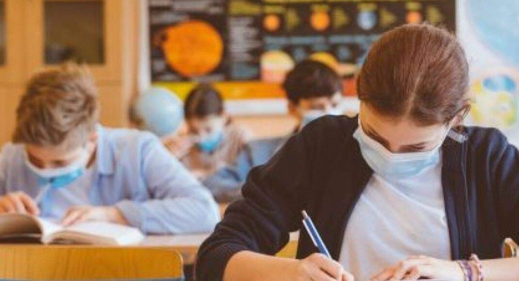 Атестація знань для тих, хто отримав дипломи в ОРДЛО: за і проти