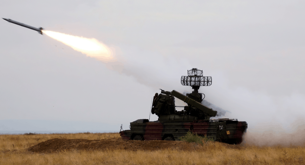 Біля Краматорська сили ППО збили ракету окупантів, - ЗМІ