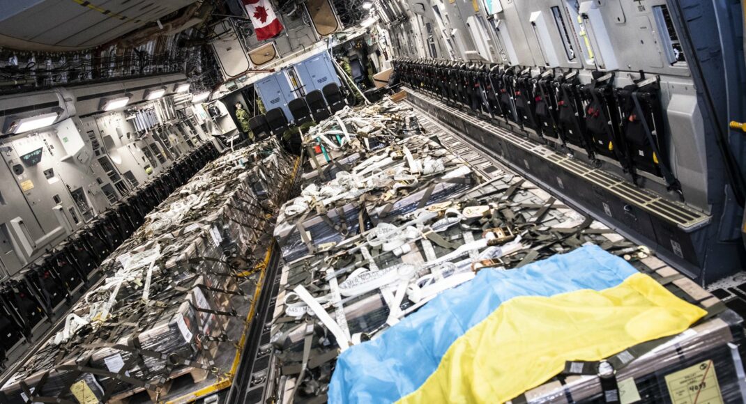 Канада ввела санкції проти Росії та передала військову допомогу Україні