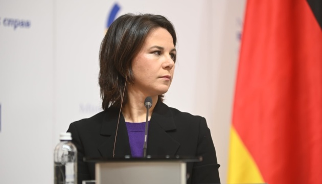 Німеччина готова допомагати з підготовкою звільнених територій до зими, – Бербок