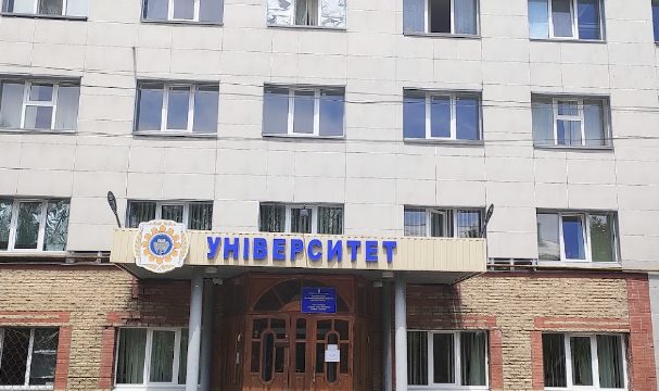 Вищі навчальні заклади Луганщини тимчасово переміщені до Рівного, Дніпра, Полтави та Хмельницького