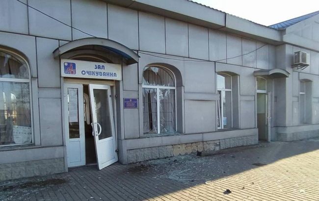 Терористи рф здійснили обстріл залізничної станції в Очеретиному на Донеччині (фото)
