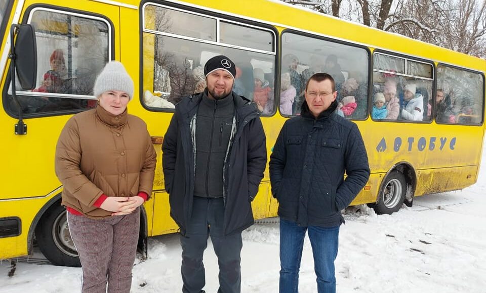 З прифронтового Рубіжного евакуювали дітей до Лимана на Донеччині