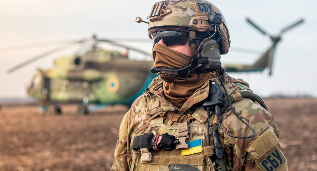 Військові контррозвідники дроном знищили російський танк і 15 загарбників (відео)