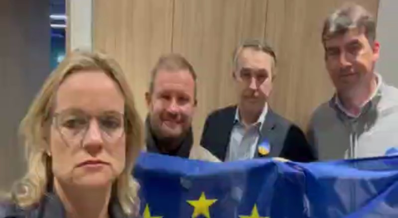 Депутати Європарламенту звернулися до мешканців Маріуполя зі словами підтримки (відео)