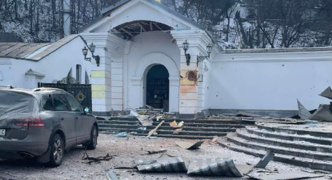 Нічна атака: як окупанти бомблять північ Донеччини