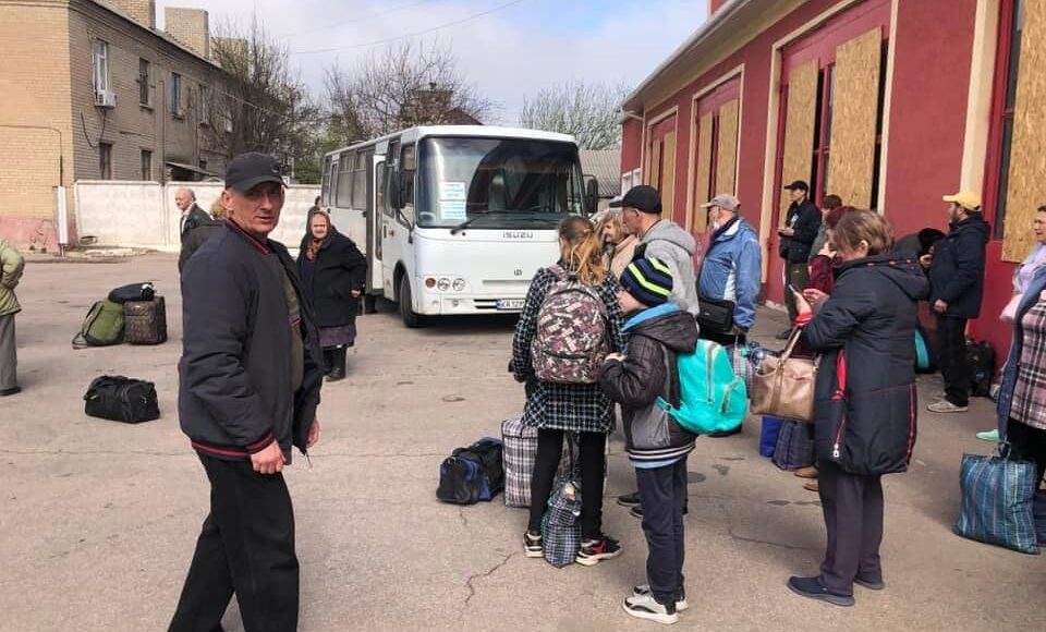 На Луганщине рассказали о местах сбора для бесплатной эвакуации на сегодня