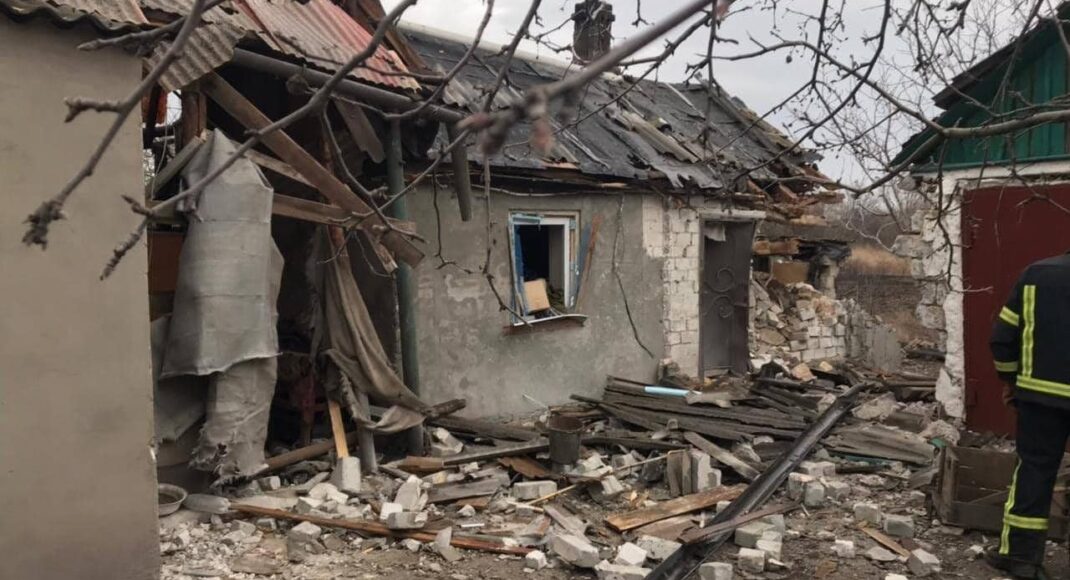Оккупанты рф обстреляли из "Градов" Горское, ранена женщина