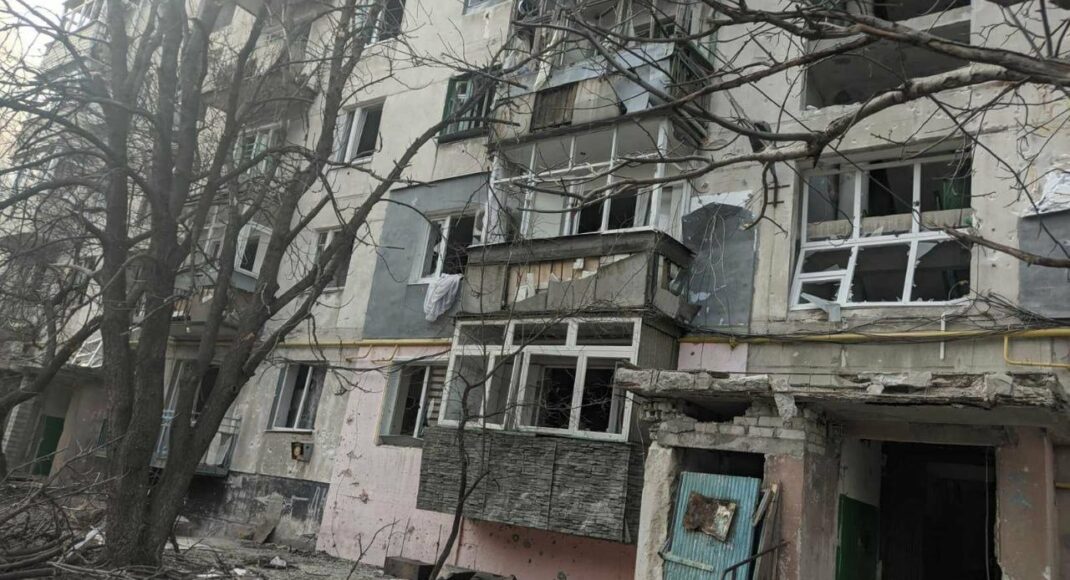 На Луганщине террористы рф уничтожили еще 12 жилых домов: есть жертвы, - Гайдай (видео)