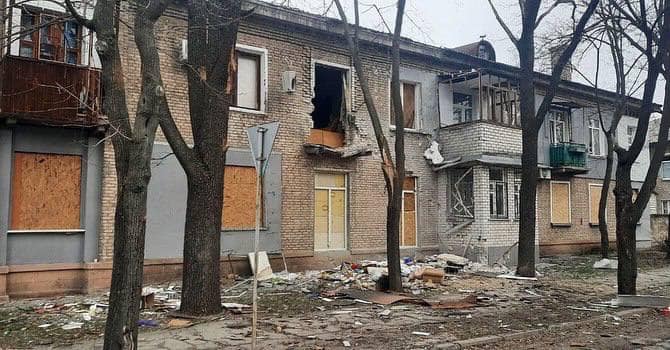 Через потужні обстріли окупантами Сєвєродонецька, Рубіжного, Лисичанська та Кремінної пошкоджено 20 об'єктів: є загиблі і постраждалі