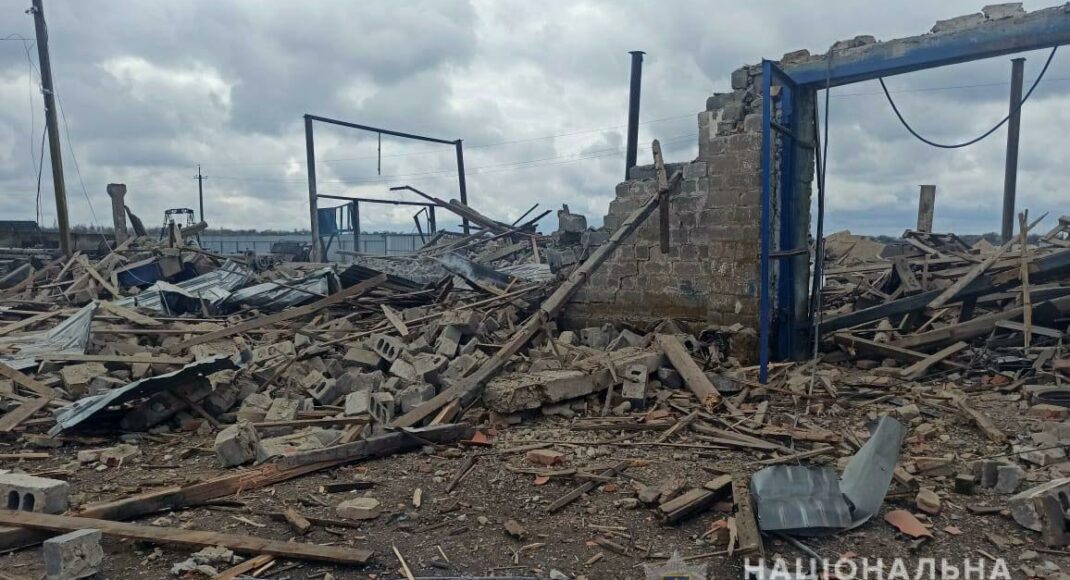 На Донеччині за добу окупанти обстріляли 13 населених пунктів: є постраждалі та загиблі (фото)