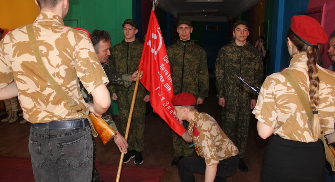 Денисова заявила, что оккупанты рф проводят милитаризацию детей в Донецкой и Луганской областях