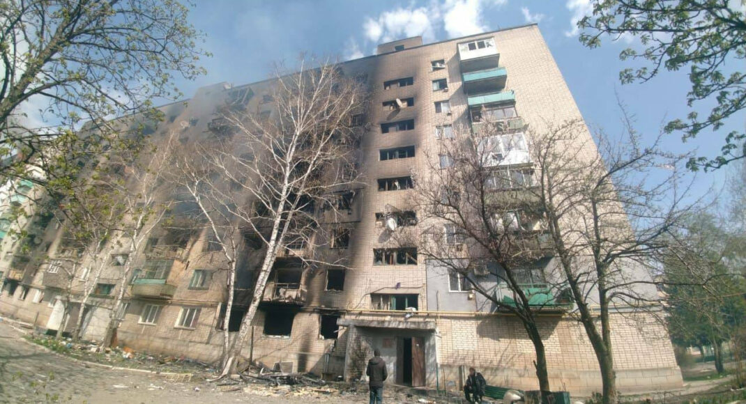 На Луганщине разрушены еще девять домов, загорелась угольная лава, перебит газопровод