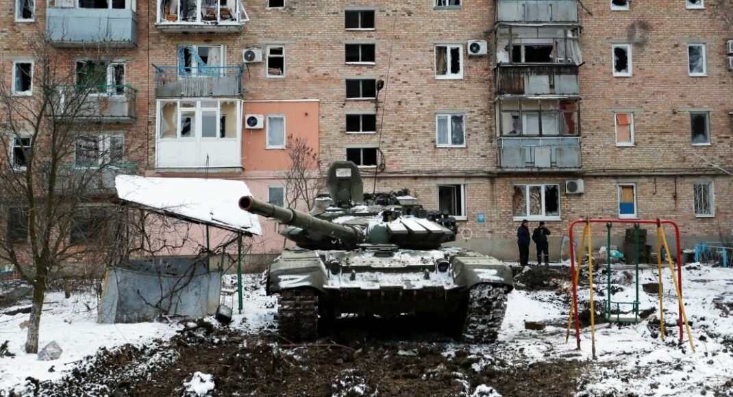 "Працює снайпер, ні!": історія перукарки, яка врятувалась з Волновахи