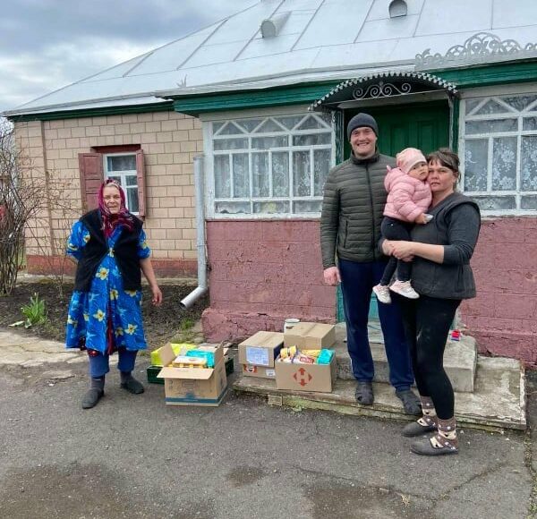 Жителям Попасной отправили гуманитарную помощь и организовывают эвакуацию