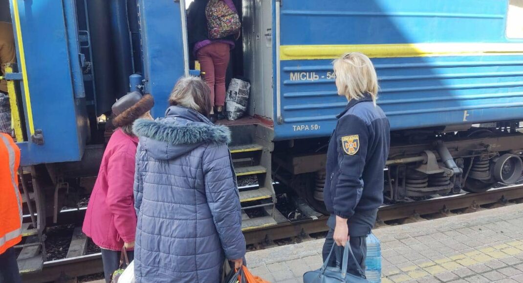 Лиман и Покровский район: на Донетчине из зоны боевых действий эвакуировали 63 человека за прошлые сутки