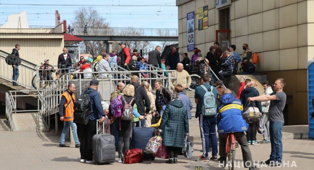 Из Угледара и Марьинки эвакуировали около 100 человек