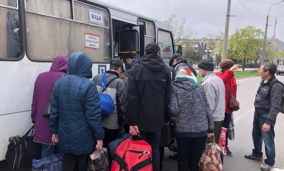 З Луганщини евакуювали понад 100 осіб, незважаючи на відсутність гумкоридорів, - Гайдай