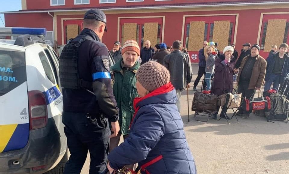 На Луганщині сьогодні відбудеться евакуація населення: місця збору
