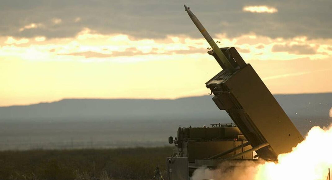Байден передаст Украине ракетные системы с дальностью около 65 км, - WSJ