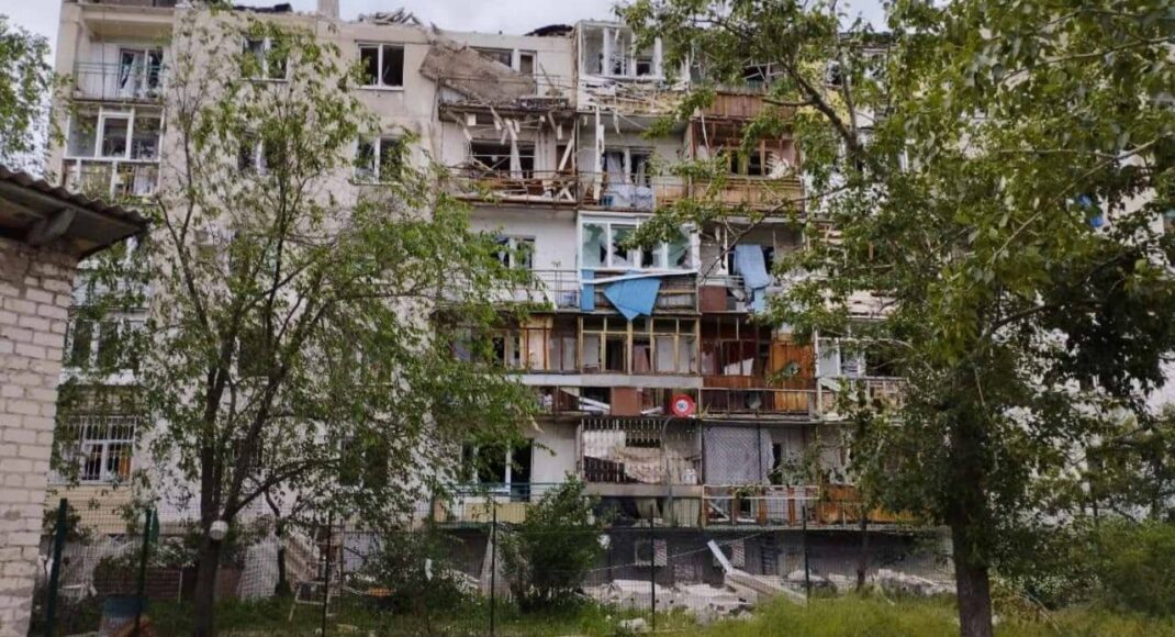 Северодонецк рашисты штурмуют, Лисичанск бомбят, — Гайдай о ситуации на Луганщине