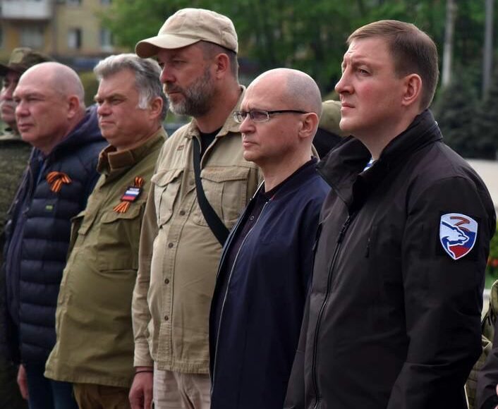 Вчера в Мариуполь прибыли кураторы из рф, — Андрющенко