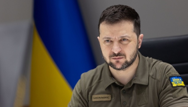 Президент Зеленский посетил Бахмут, где наградил бойцов, - Никифоров