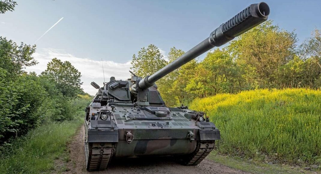 Украинские военные закончили теоретическое обучение и приступили к практическим стрельбам из гаубиц PzH 2000, – Генштаб ВСУ