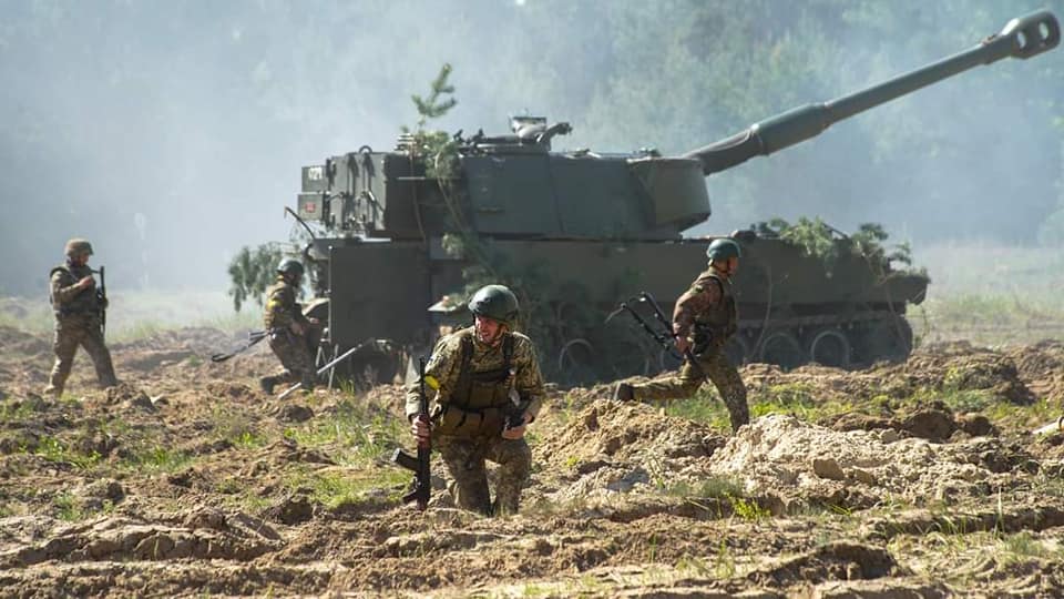 Японія передала Україні чергову партію медичного обладнання для потреб ЗСУ