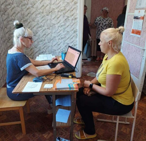 Понад 2 000 переселенців із Попасної отримали гуманітарну допомогу поштою