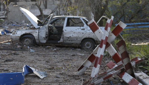 У Маріуполі росіяни крадуть вцілілі автомобілі, — розвідка