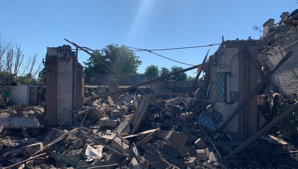 На Донеччині за добу російські війська обстріляли 12 населених пунктів (фото)