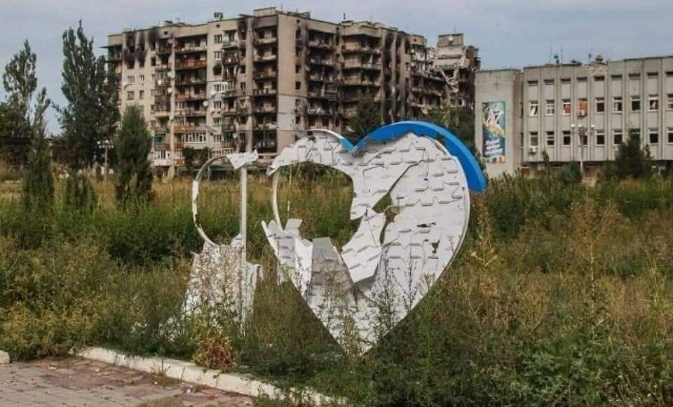 Окупанти скупчуються, мінують мости та посилюють контроль на кордоні з росією, - Гайдай