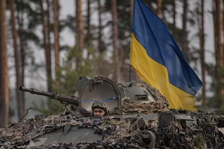 На Донеччині ворог вів наступ на трьох напрямках: зазнавши втрат, відступив, — Генштаб