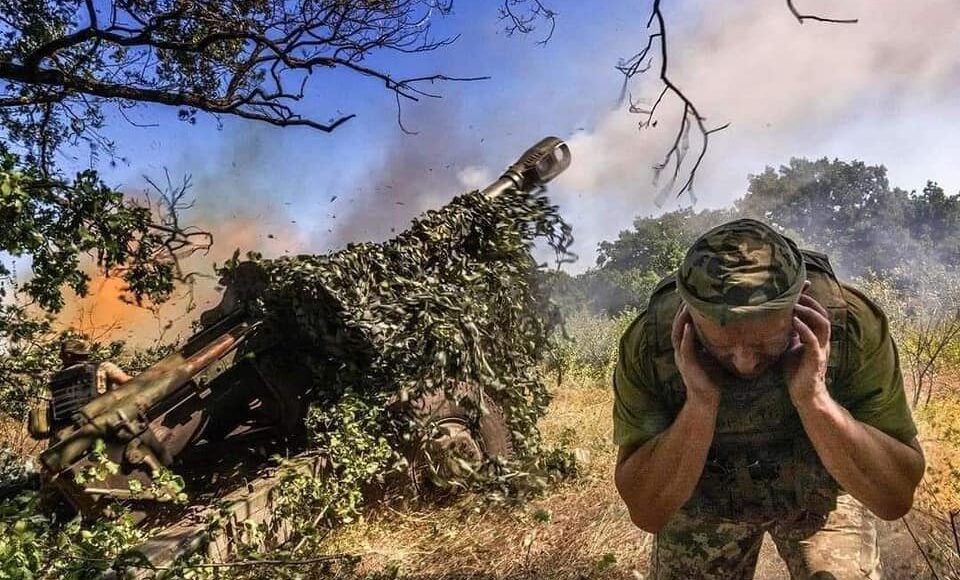 Двісті окупантів, 12 танків та гелікоптер: в Генштабі назвали втрати рашистів за добу