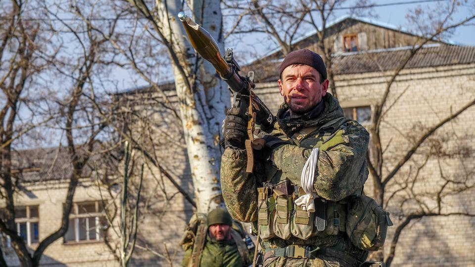 В окупованому Донецьку горить база російського батальйону "П'ятнашка"