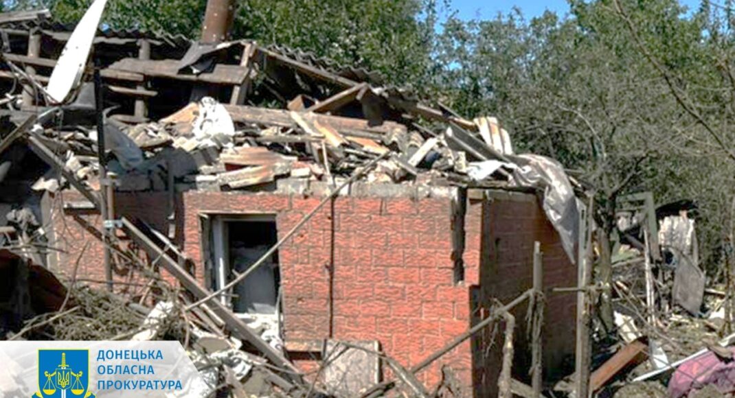 Российские захватчики обстреляли Донетчину: есть погибшие, - Генпрокуратура (фото)