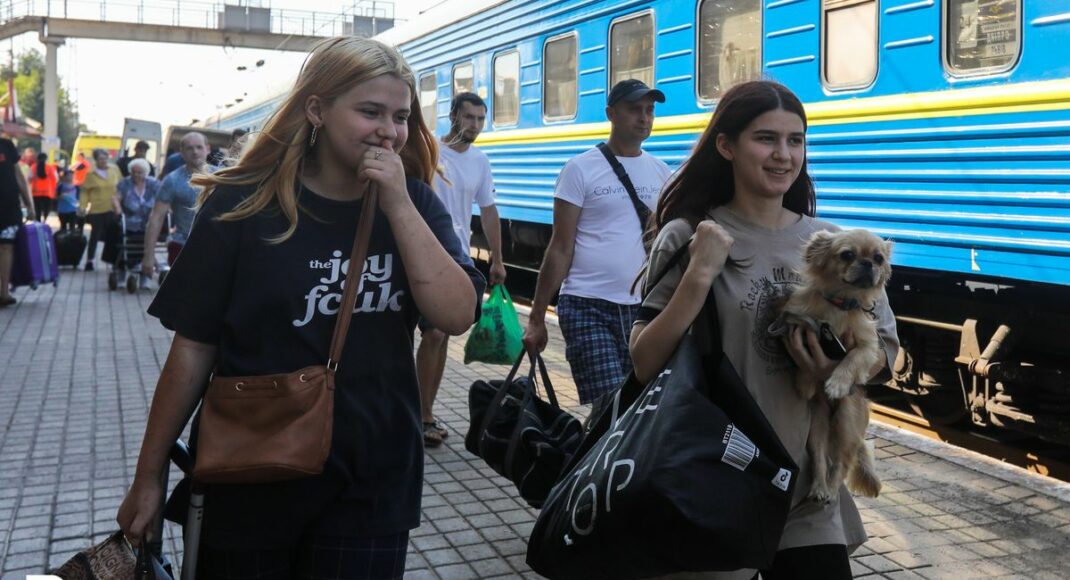 За шесть дней из Донетчины эвакуировали 3 тысячи жителей