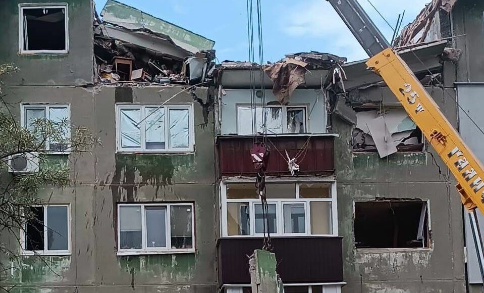 У Костянтинівці завершено демонтаж конструкцій зруйнованого росіянами 5-поверхового житлового будинку