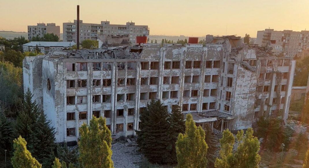 В окупованому Первомайську на Луганщині завдано удару по місцю дислокації росіян, — соцмережі