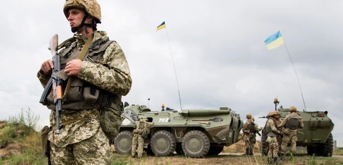 Одна із найважливіших логістичних артерій Луганської області переходить під вогневий контроль ЗСУ, - СтратКом