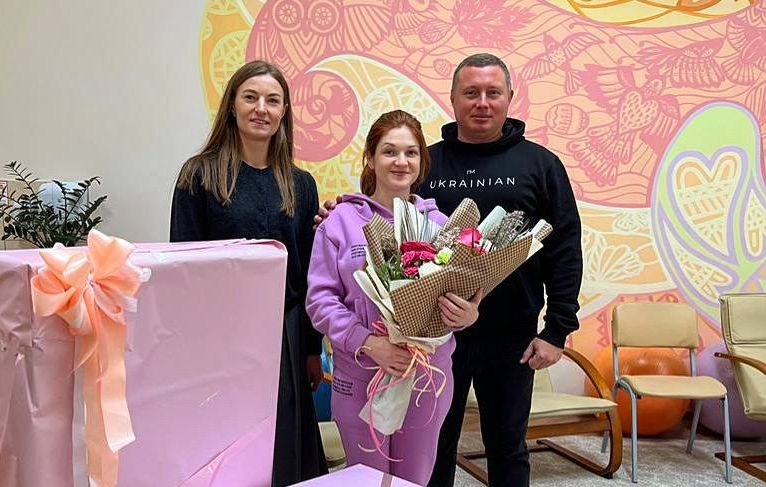 Медика Марьяну Мамонову с дочкой выписали из больницы