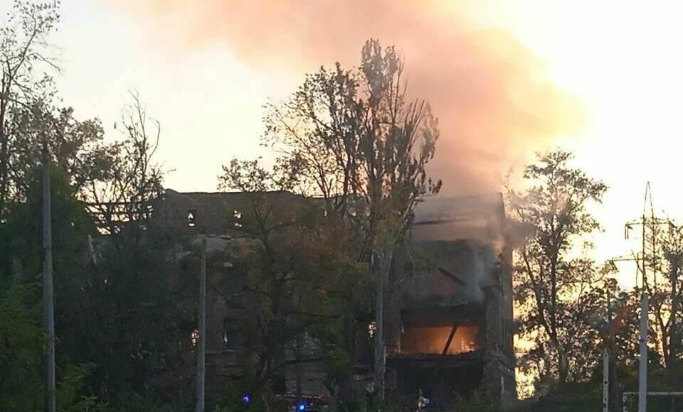 В окупованому Маріуполі в школі стався вибух, є поранені діти
